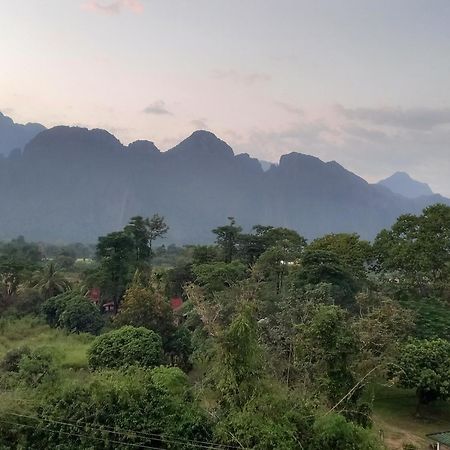 Vang Vieng Th Central Park Hotel Esterno foto