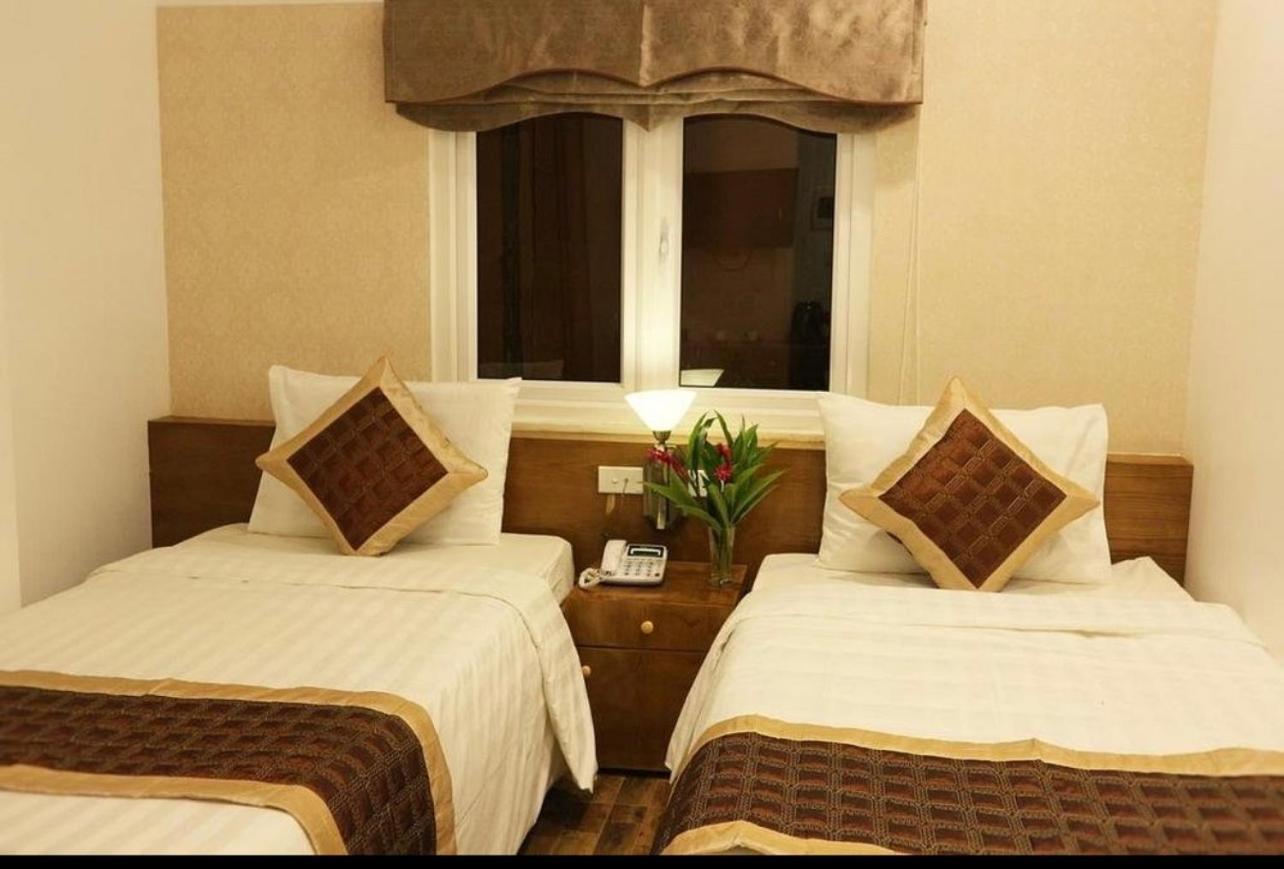 Vang Vieng Th Central Park Hotel Esterno foto